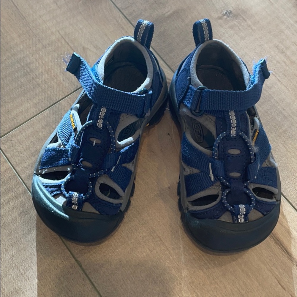 Keen Kids Boys Sandals Navy/Gray Sz 8